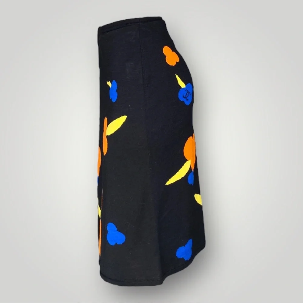 Chanel Vintage Y2K Pencil Skirt 🍊